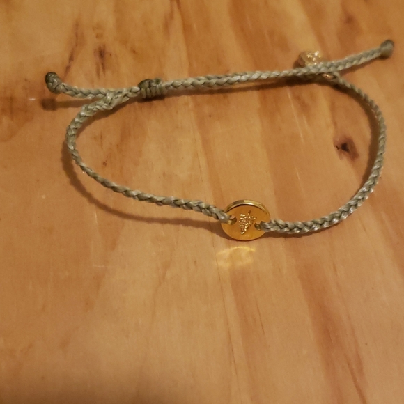 bracelets - Picture 4 of 6